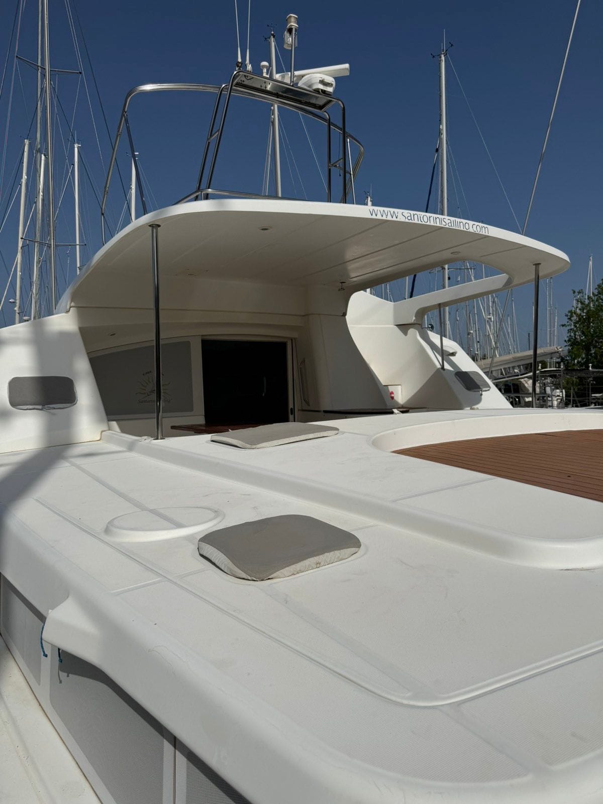 LAGOON 43 POWER CATAMARAN TRITON 2003 - Image 7