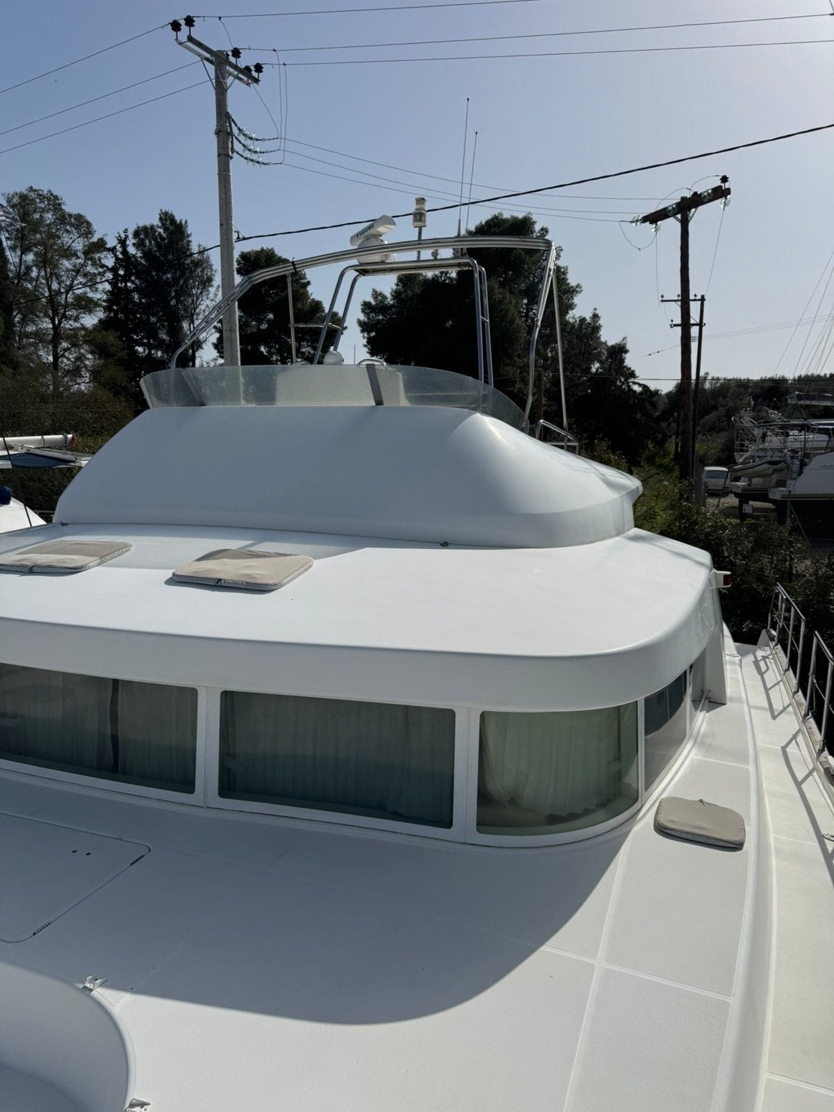 LAGOON 43 POWER CATAMARAN TRITON 2003 - Image 5