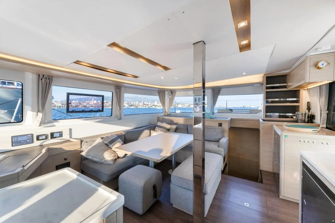 LAGOON 46 2023 - Image 7