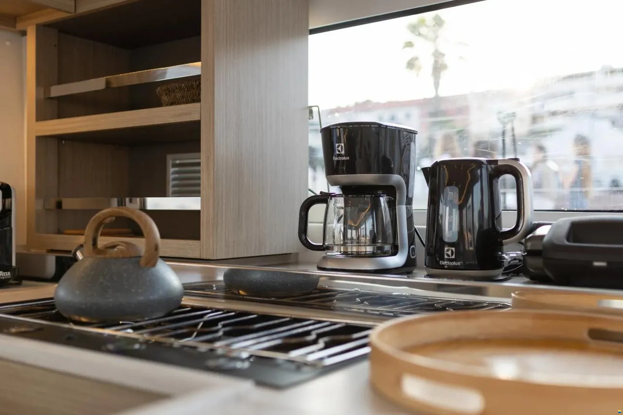 LAGOON 46 2023 - Image 12