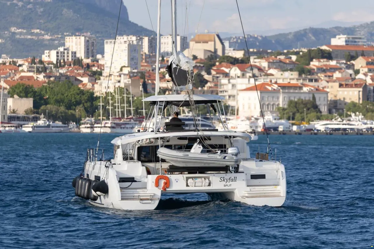 LAGOON 46 2023 - Image 2