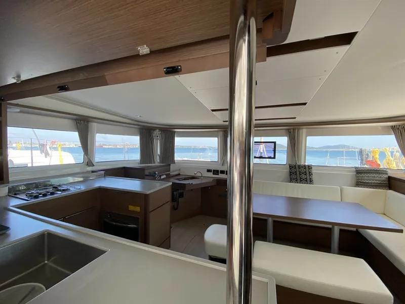 LAGOON 46 2021 - Image 15