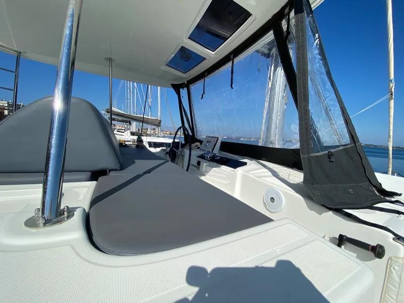 LAGOON 46 2021 - Image 6