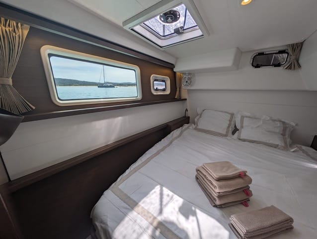 LAGOON 450F VAT PAID 2019 - Image 4