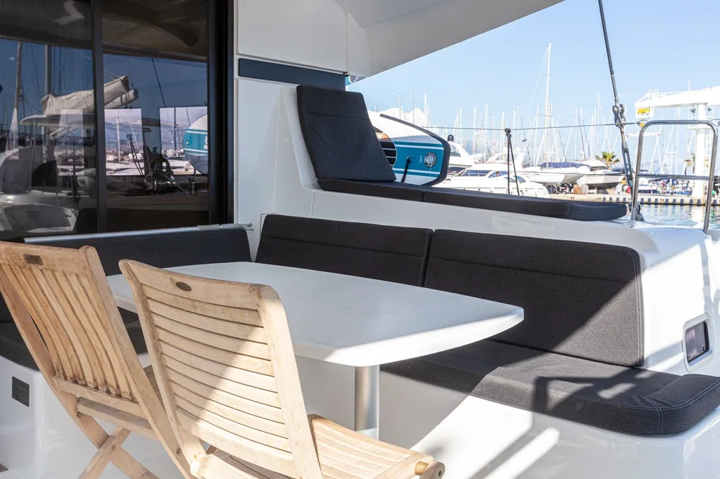 LAGOON 42 2017 LEGGERIO - Image 18