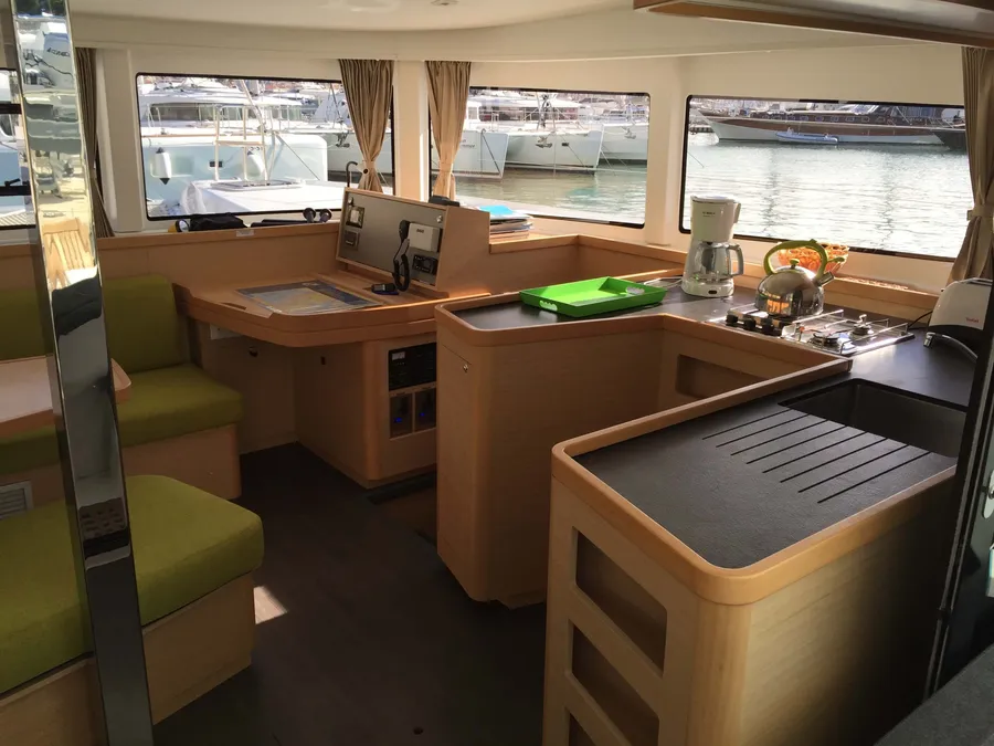 LAGOON 42 2017 LEGGERIO - Image 8