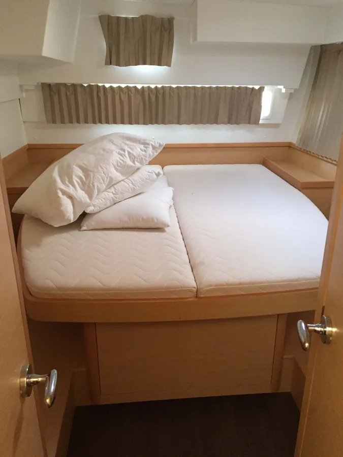 LAGOON 42 2017 LEGGERIO - Image 10