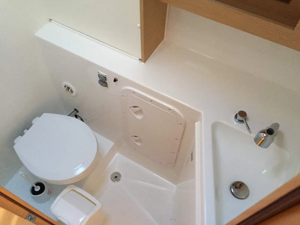 LAGOON 42 2017 LEGGERIO - Image 12