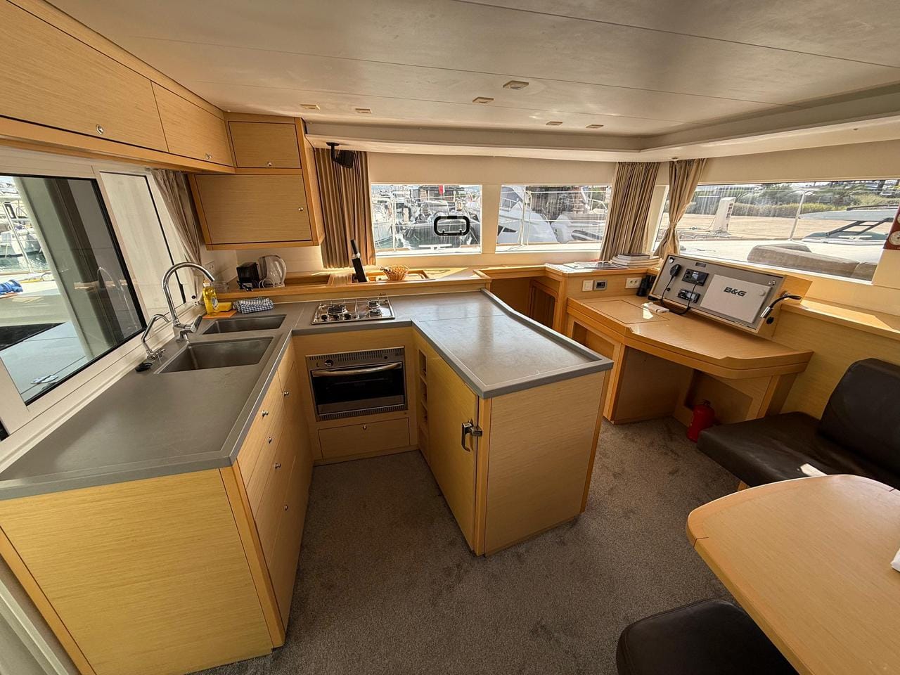 LAGOON 450F 2017 - Image 16