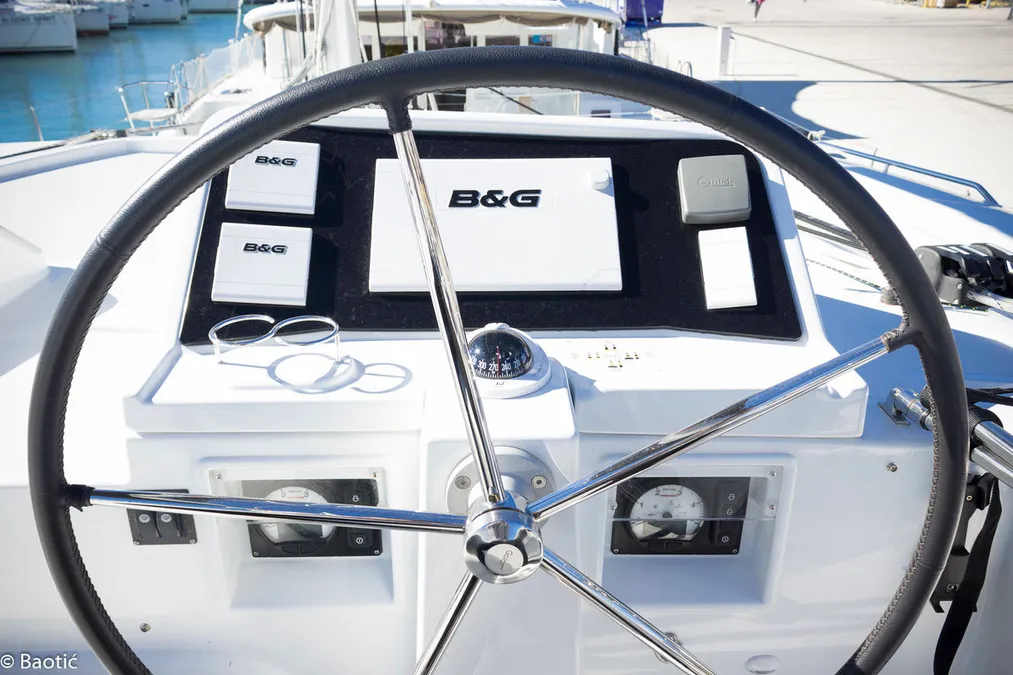 LAGOON 450F 2017 - Image 5